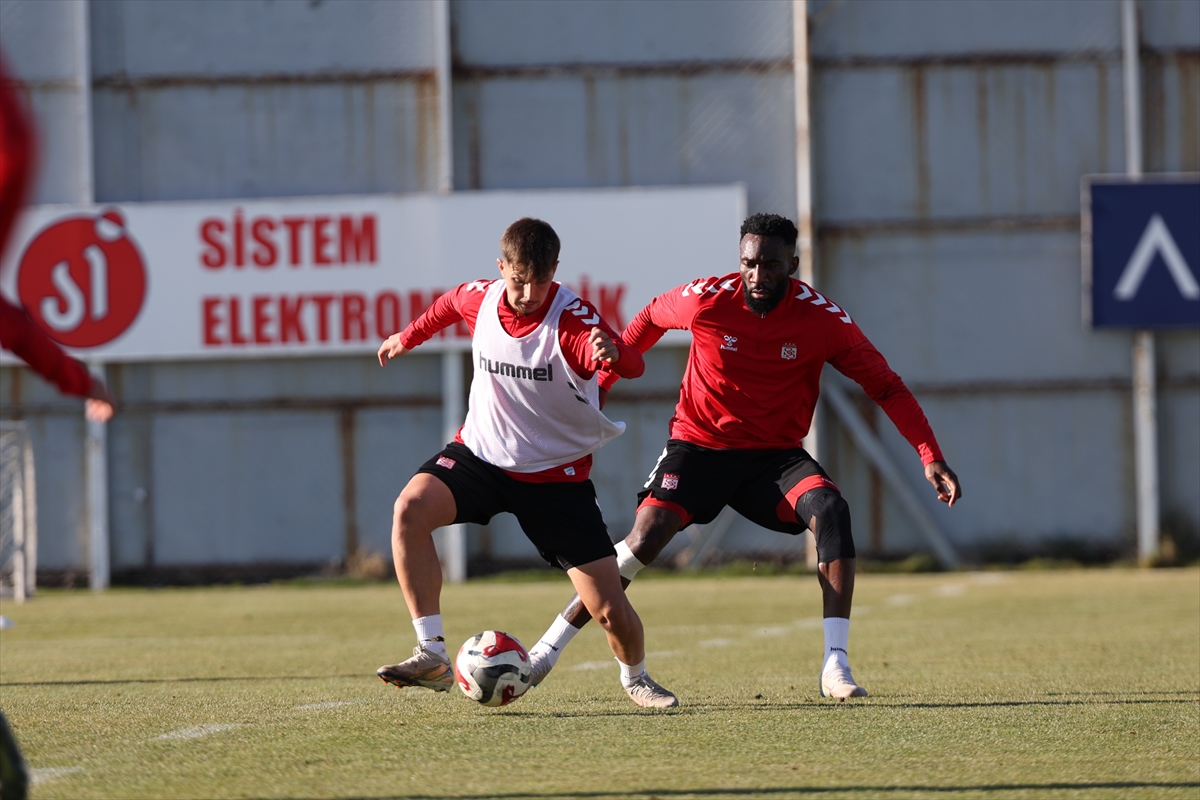 SİVAS (AA) – Trendyol 1. Lig'in 16. haftasında deplasmanda İstanbulspor