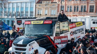 - Prometeon Tyre Group Pazarlama ve İletişim Başkanı Gaetano Trezza:
-