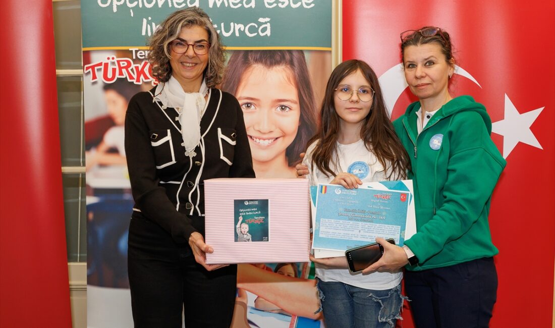 ANKARA (AA) – Yunus Emre Enstitüsünün (YEE) Romanya'da yürüttüğü "Tercihim