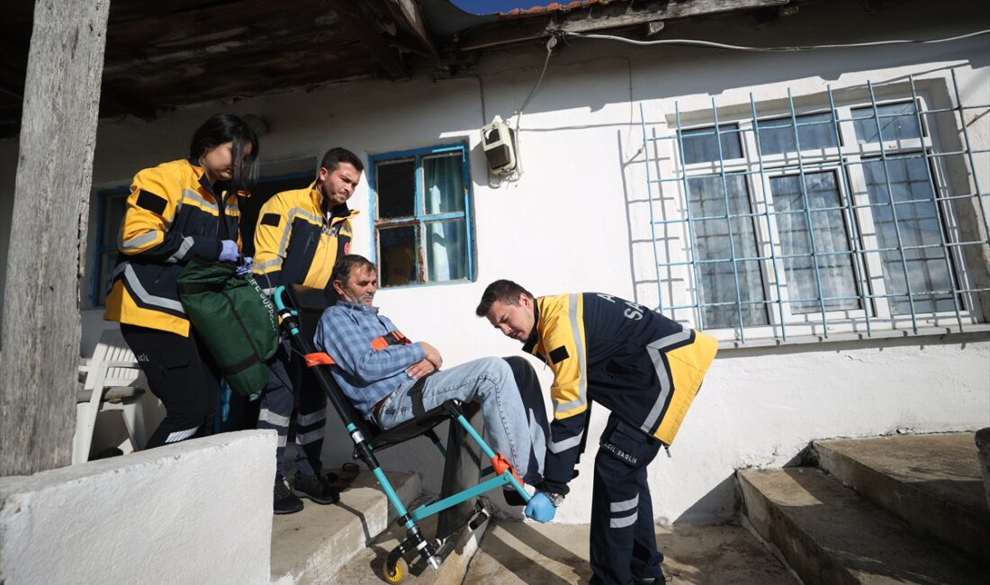 - Kırklareli'nde Yıldız Dağları'nın eteklerindeki köylerde yaşayan hastalara ulaşmak için