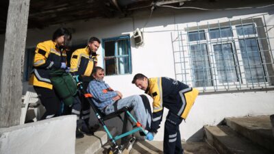 - Kırklareli'nde Yıldız Dağları'nın eteklerindeki köylerde yaşayan hastalara ulaşmak için