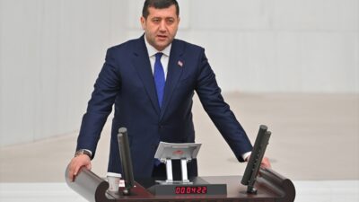 - İYİ Parti Grup Başkanvekili Turhan Çömez:
- "Şehir hastaneleri giderek