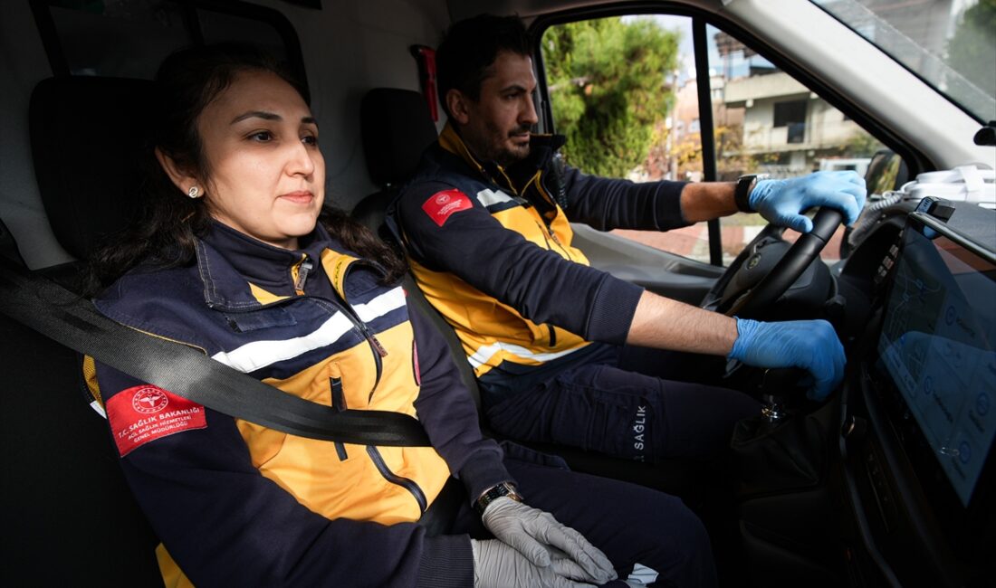 - İzmir'de aynı acil yardım istasyonunda görevli Fındık çifti, 8