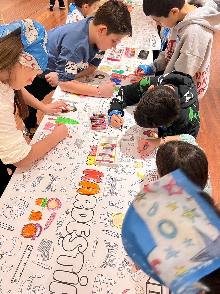 İSTANBUL (AA) – Salıncak Çocuk Kulübü tarafından düzenlenen "Kardeşlik Buluşmaları"nın