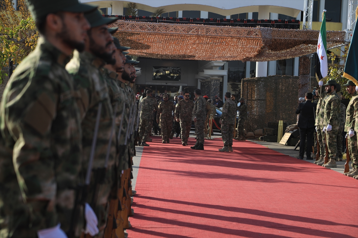 - Fuarın açılışına Genelkurmay Başkanı Orgeneral Selçuk Bayraktaroğlu da katıldı