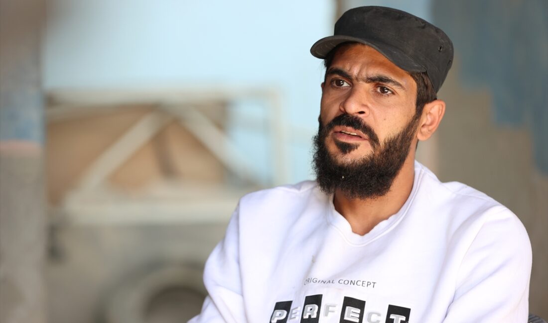 - "Kat kat üst üste yatıyorduk. Sabah kalktığımızda aramızdan boğularak