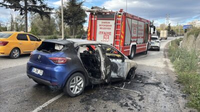 SAMSUN (AA) – Samsun'un İlkadım ilçesinde seyir halinde alev alan