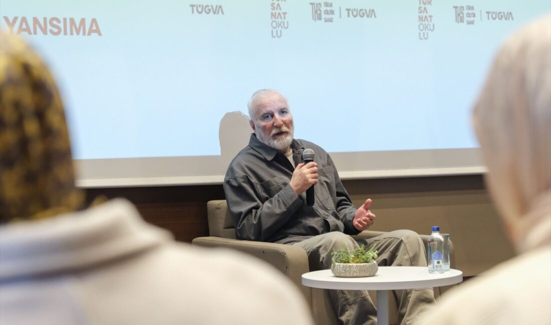 - AK Parti Manisa Milletvekili, oyuncu ve yazar Bahadır Yenişehirlioğlu:
-