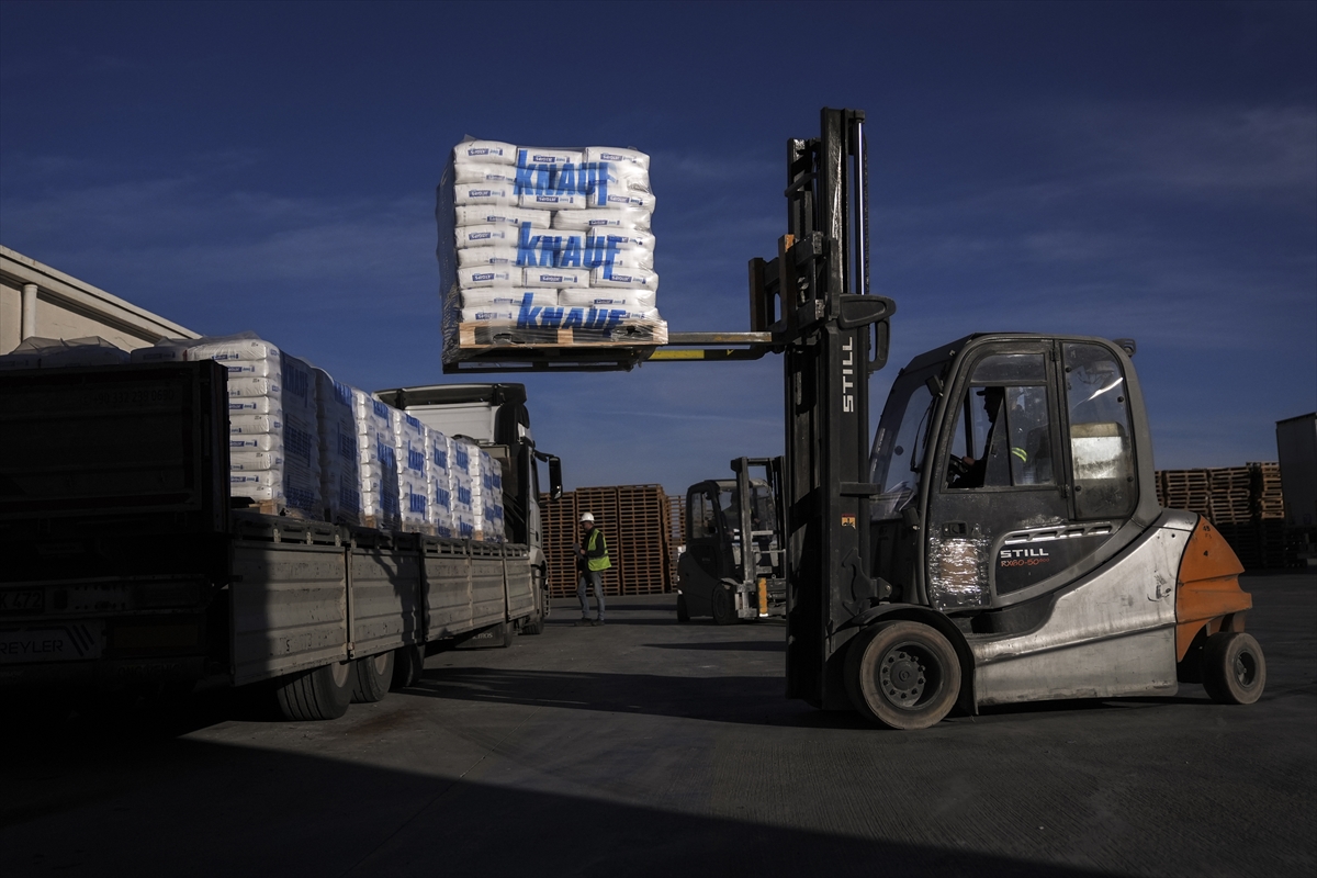 - Veri temelli yönetim, ileri otomasyon ve yapay zeka destekli