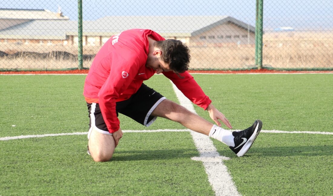 - Özel sporcu Fatih Kaplan:
- "6 yaşında sol ayak ve