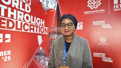 - Senegal Milli Eğitim Bakanlığı Genel Sekreteri Khady Diop Mbodji:
-