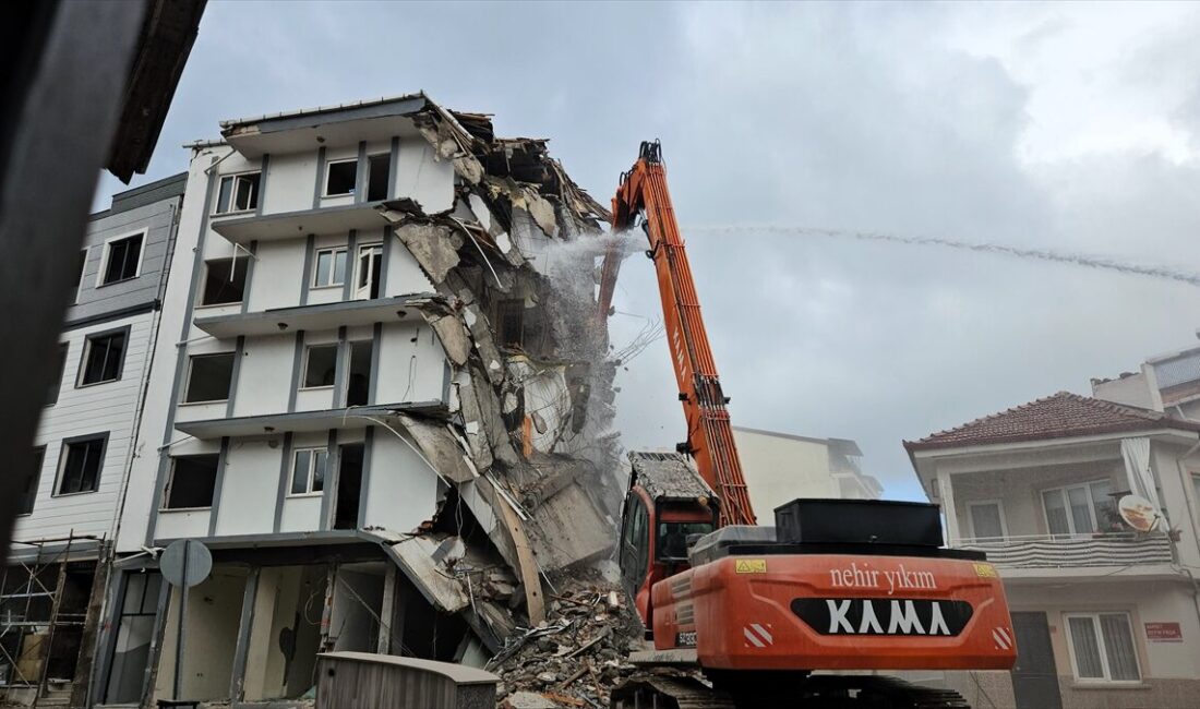 BALIKESİR (AA) – Balıkesir'in Sındırgı ilçesinde, 27 Ekim'de meydana gelen