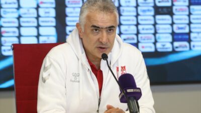 - Özbelsan Sivasspor Teknik Direktörü Mehmet Altıparmak:
"Oyuncularımın vermiş olunan görevleri