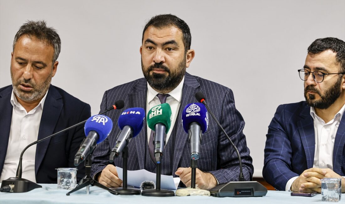 - Uluslararası Mülteci Hakları Derneği Başkanı Abdullah Resul Demir:
- "Dünyadaki