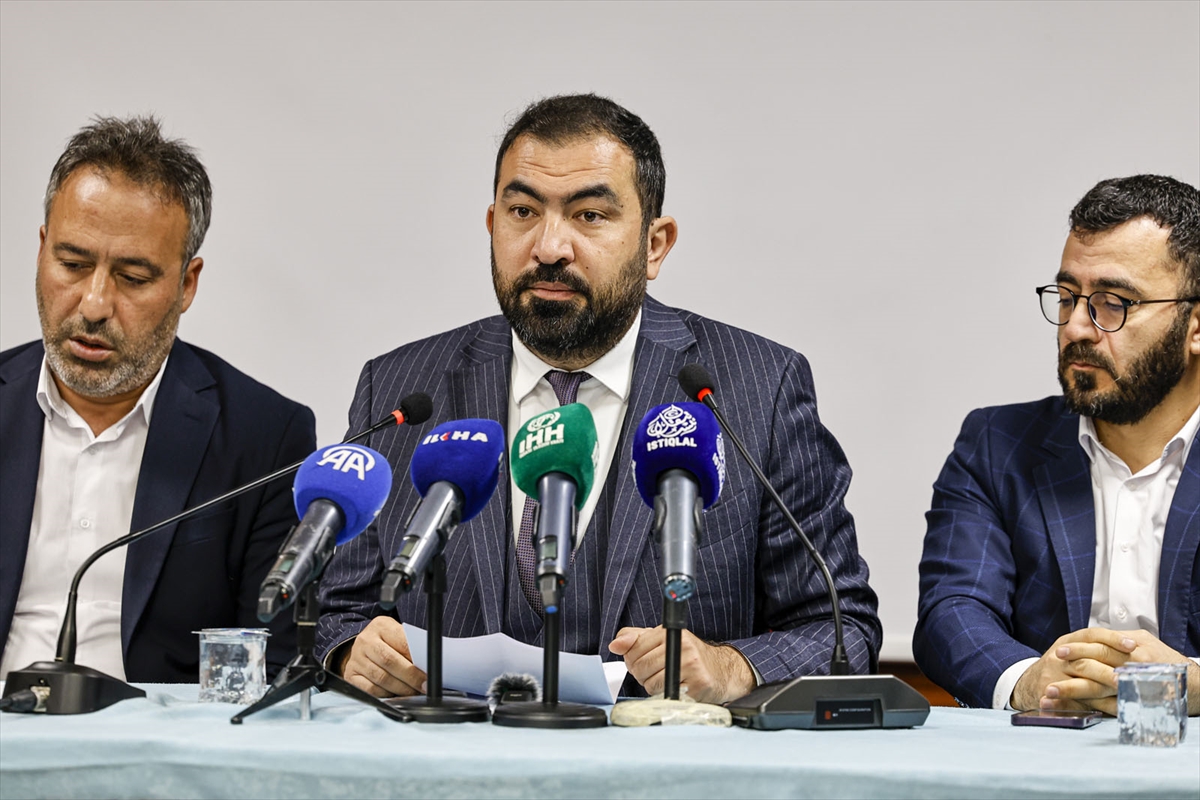 - Uluslararası Mülteci Hakları Derneği Başkanı Abdullah Resul Demir:
- "Dünyadaki