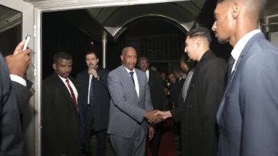 - "Türk iş insanlarına vizeyi kaldırmayı düşünüyoruz. İlerleyen dönemde Türkiye'nin