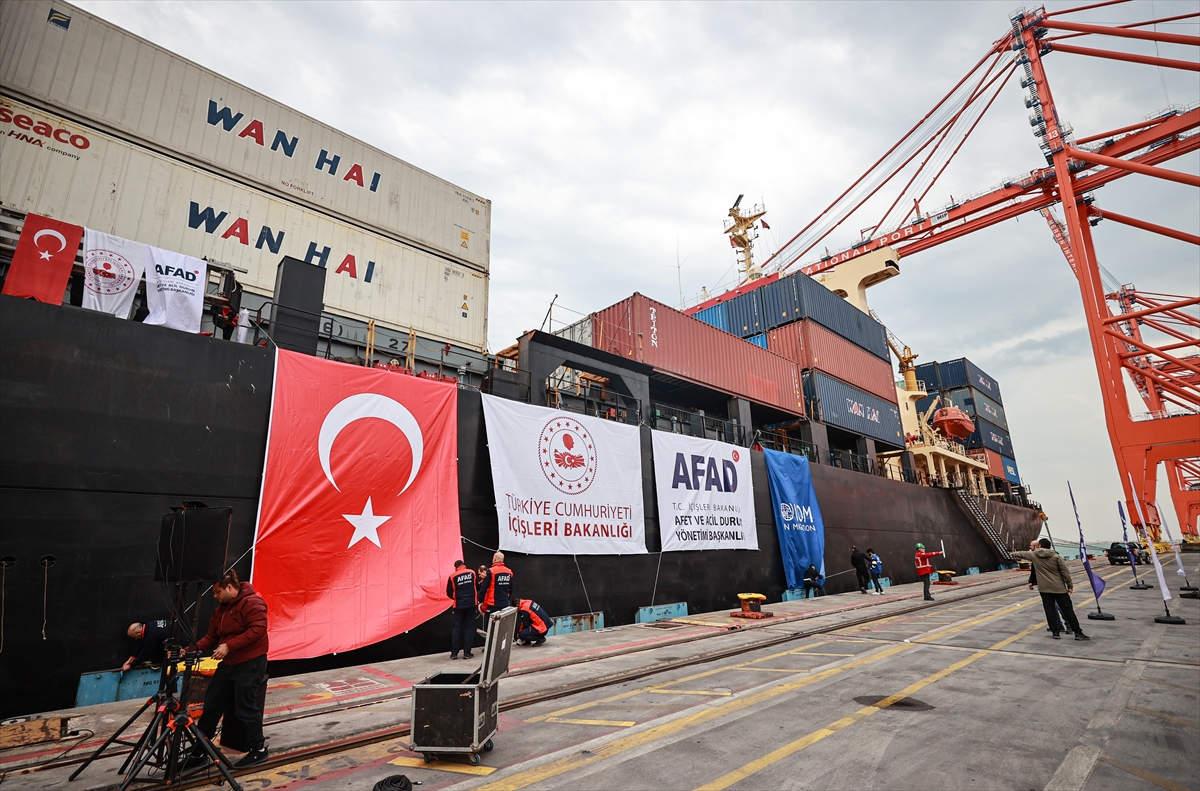 - AFAD Başkanı Ali Hamza Pehlivan:
- "Bugün burada uğurlayacağımız gemi