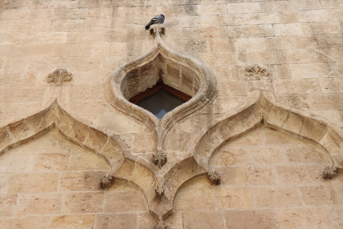 - Kilise, cezaevi ve cami olarak farklı dönemlerde kullanılan Fırfırlı