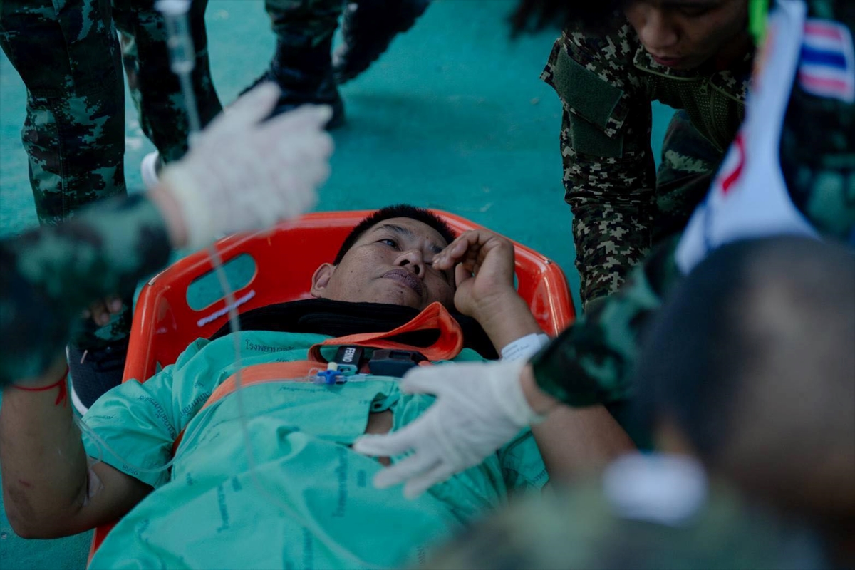 - Tayland tarafı, Kamboçya'nın başlattığı saldırılara karşılık verdiklerini savunurken, Kamboçya