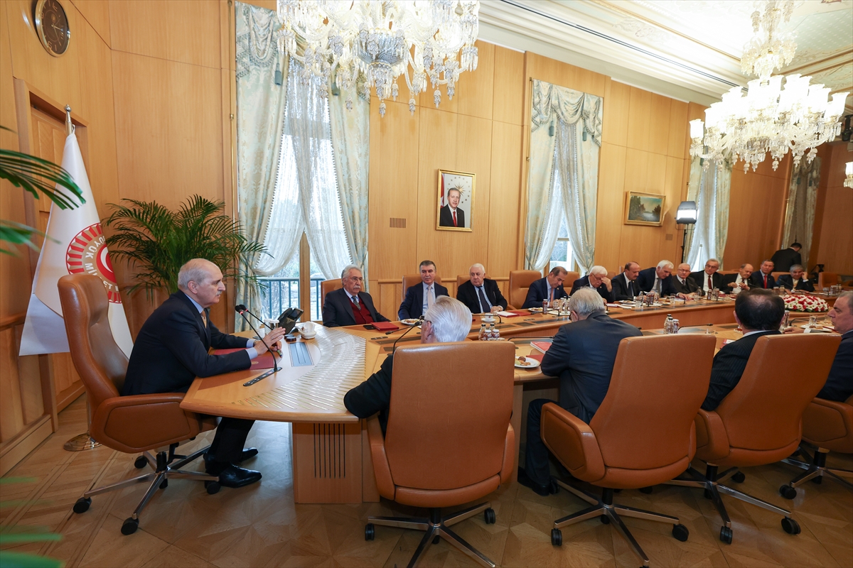 - "(Milli Dayanışma, Kardeşlik ve Demokrasi Komisyonu) Bu komisyon, raporunu