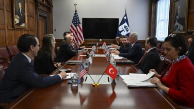 - "Her iki ülke liderleri tarafından belirlenen 100 milyar dolar