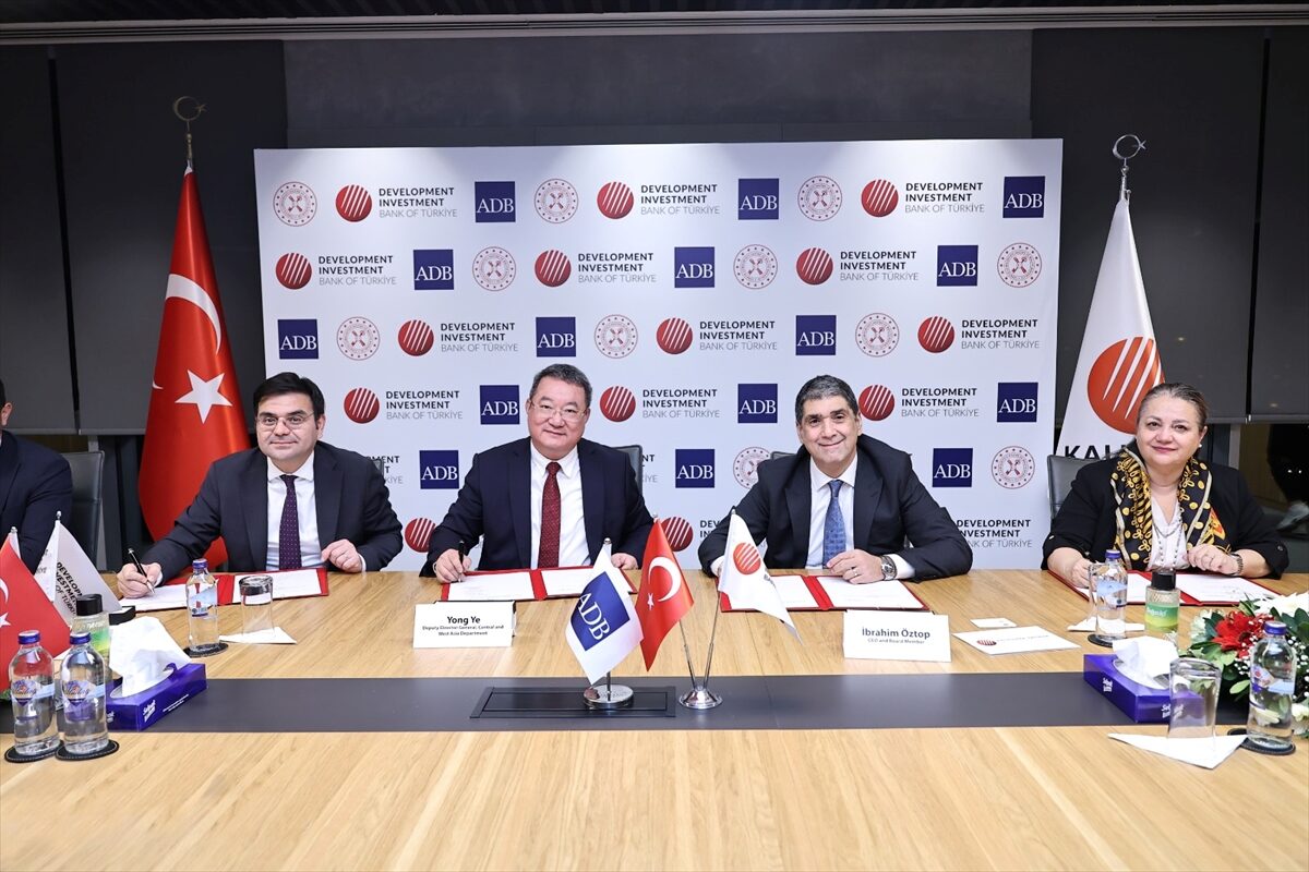 - TKYB Genel Müdürü İbrahim Öztop:
- "ADB ile imzaladığımız bu