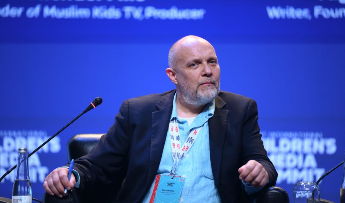 - Filistin asıllı çocuk ve gençlik kitapları yazarı Taghreed Najjar:
-