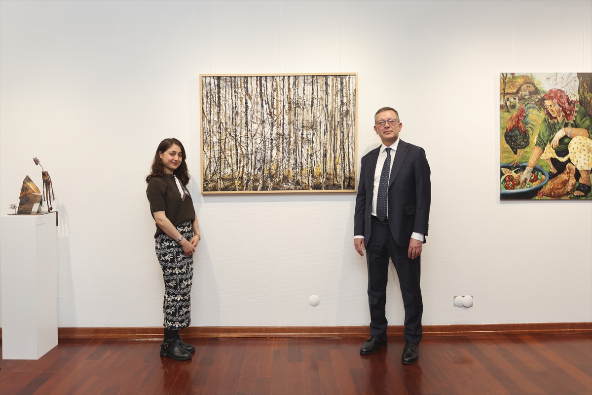 - TSKB Genel Müdürü Ozan Uyar:
- "Gençlerin yaratıcı potansiyellerini desteklemenin