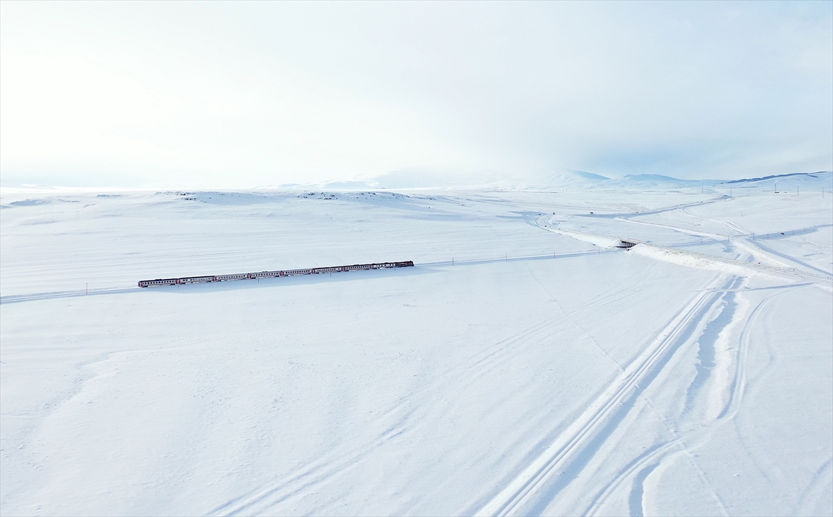 - Turistik Doğu Ekspresi yolcularından Mehmet Çoban:
- "Bu yolculuğun eşi
