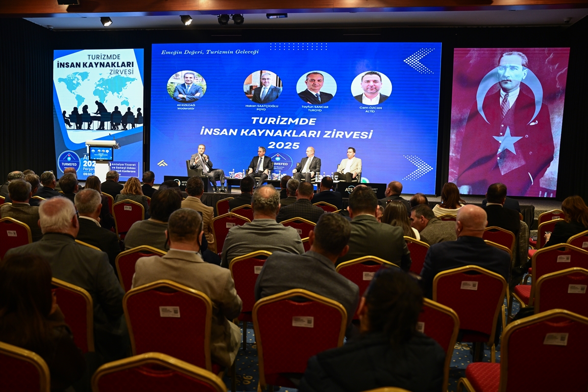 - Turizm Mezunları Federasyonu Başkanı Erdem Daşçı:
- "Her yıl 20