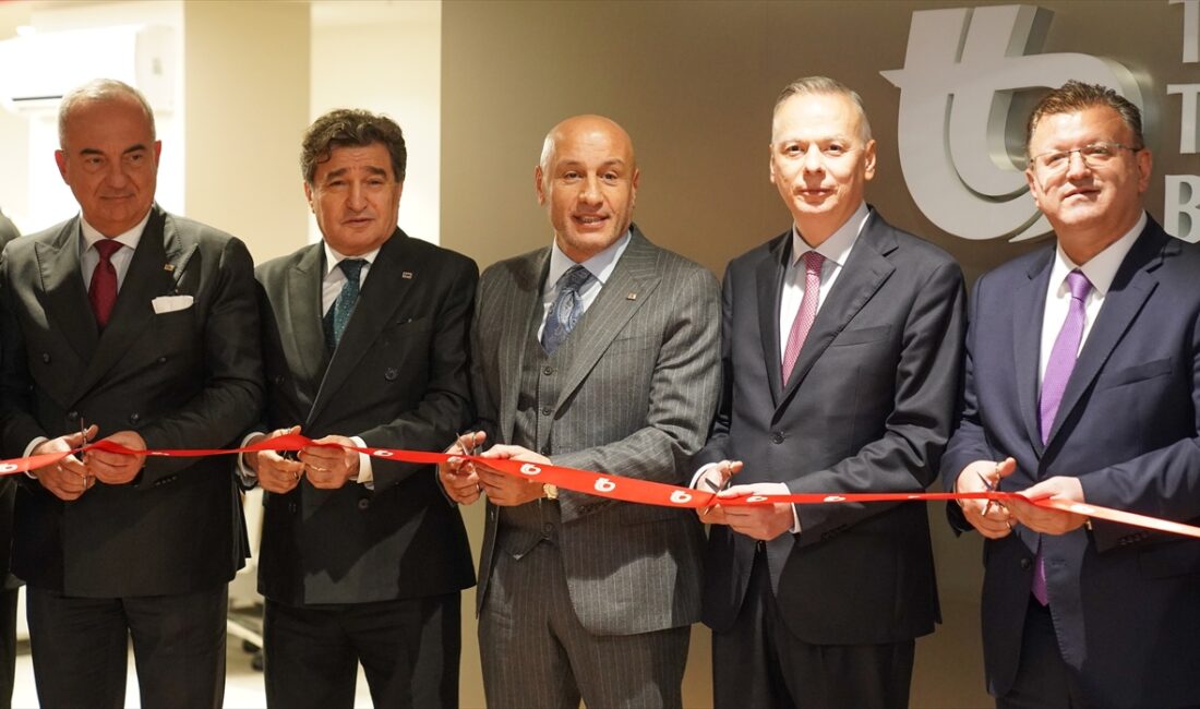 - Ticaret Bakan Yardımcısı Özgür Volkan Ağar:
- "Türk Ticaret Bankası,