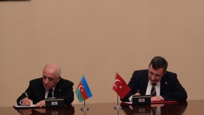 - Cumhurbaşkanı Yardımcısı Cevdet Yılmaz:
- "Bugün dünya, enerji arz güvenliği