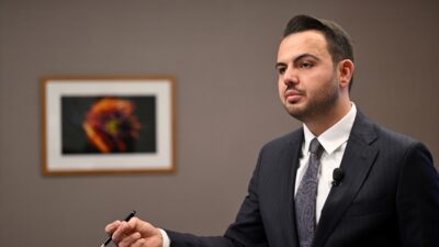 - Gayrimenkul yatırım danışmanı ve yazılım mühendisi Burak Ustaoğlu:
- "İnşaat