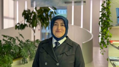 - Pilot Gülşah Sert:
- "İlk başörtülü pilot olarak anılmak belirli