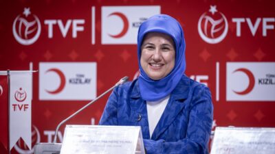 - Türkiye Voleybol Federasyonu Başkanı Mehmet Akif Üstündağ:
"Türkiye Voleybol Federasyonu