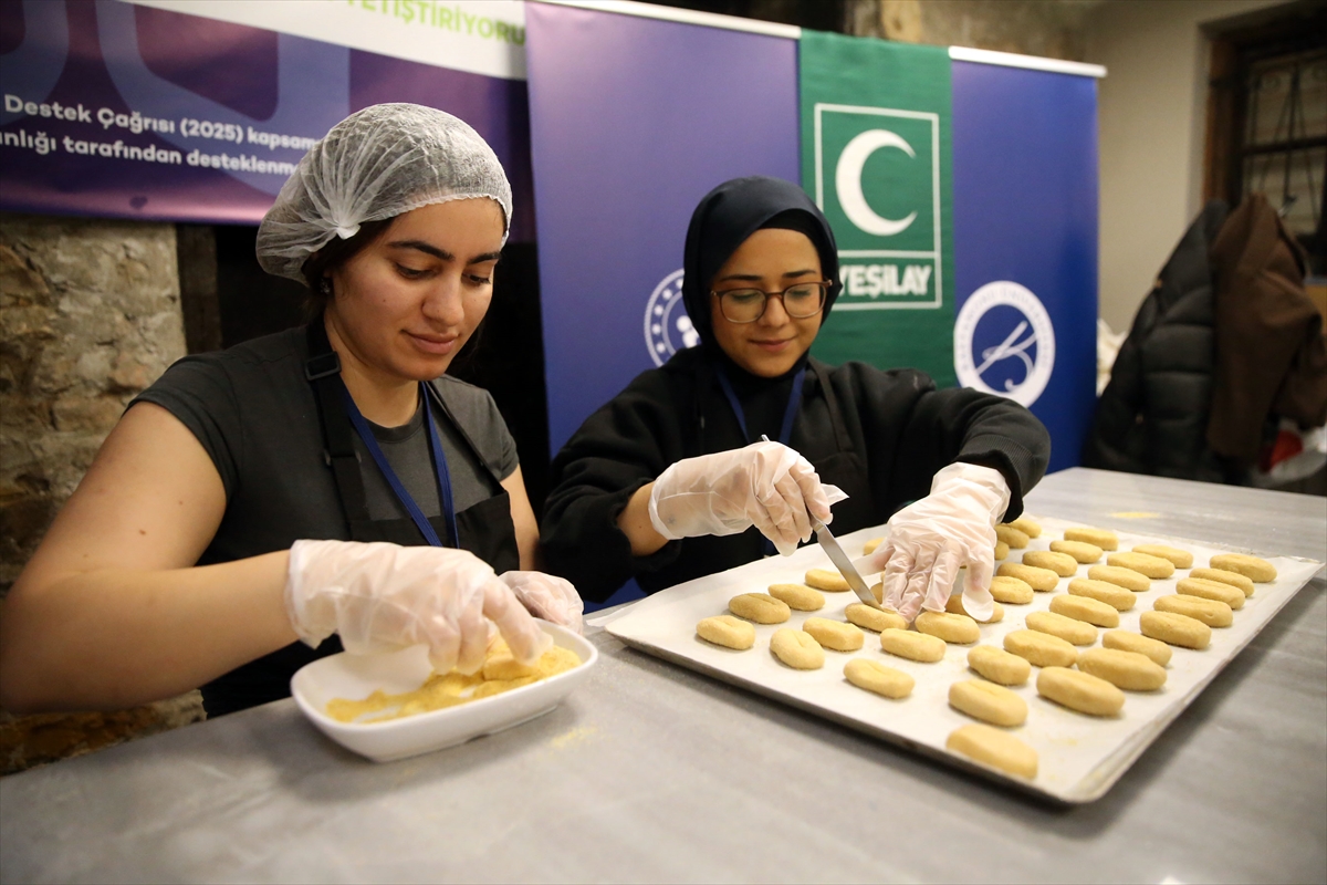 - Kastamonu'da uygulamaya konulan "Toplumsal Duyarlılıkta Gönüllü Gençler Yetiştiriyoruz Projesi"