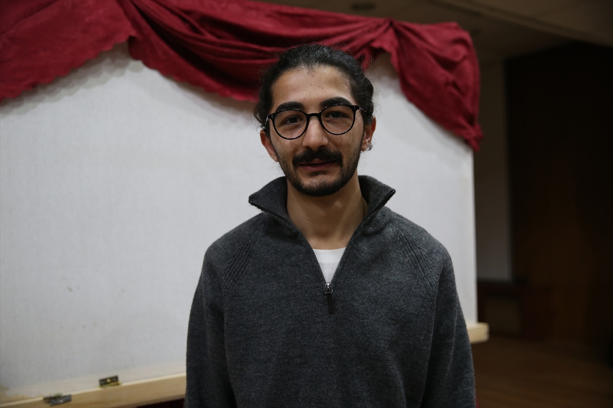 - Kastamonu Üniversitesinden 10 öğrenci "Küçük kalplere dokunuş" projesi ile