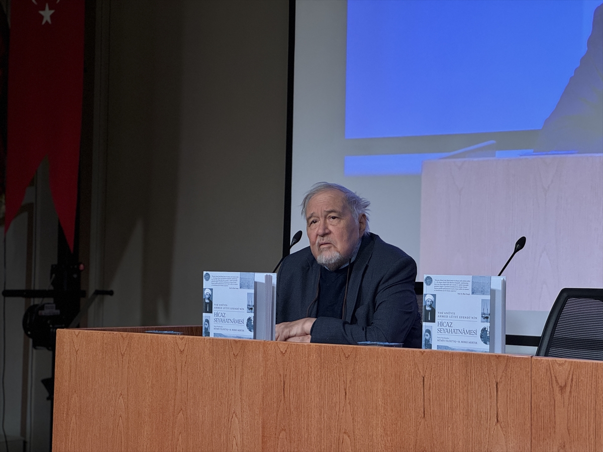 - Prof. Dr. Erhan Afyoncu:
- "1866'dan itibaren 1907'ye kadar, 41