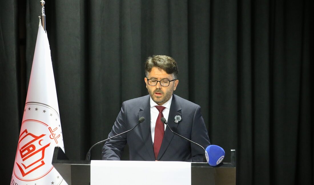 VAN (AA) – Van'da Abdulhakim Arvasi Dini İhtisas Merkezince "3.