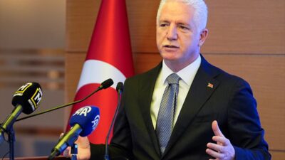 - İstanbul Valisi Davut Gül:
- "(Projeyle) İstanbul'a ait doğru bilgi