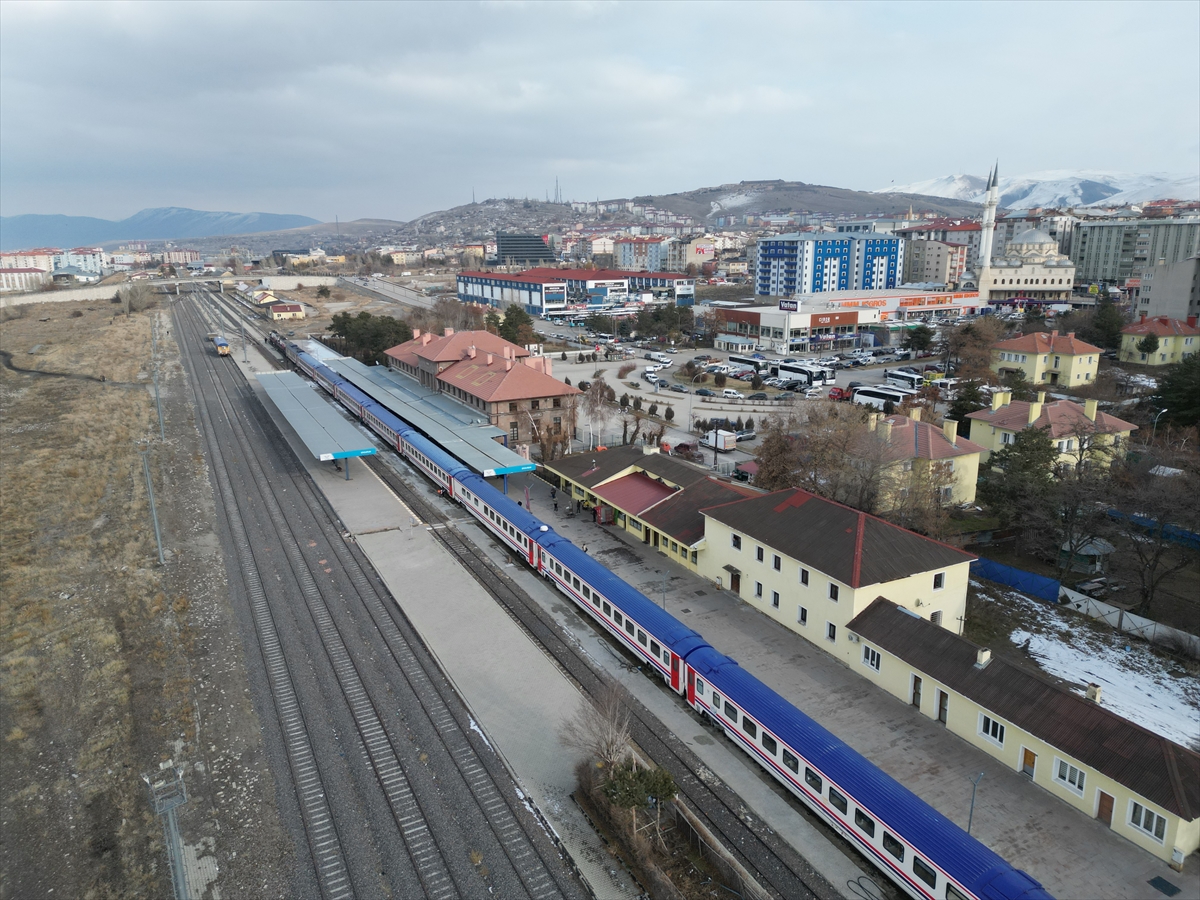 - TCDD Taşımacılık AŞ Genel Müdür Yardımcısı Şems Çakıroğlu:
- "Son