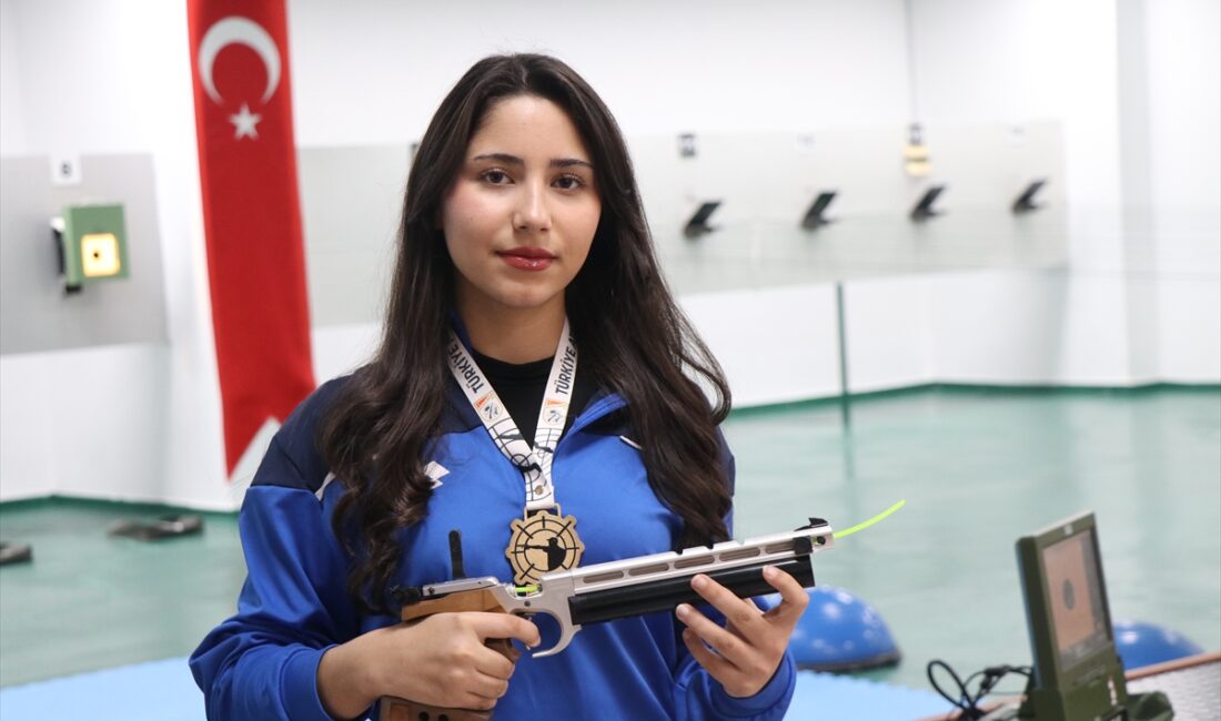 - Havalı Silahlar Avrupa Şampiyonası için Mersin'de yapılan milli takım