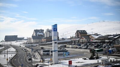 - Yeni yıla İç Anadolu'nun zirvesi Erciyes Kayak Merkezi'nde girmek