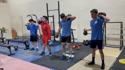 - Celal Atik, Nasuh Akar, Necmi Gençalp, İlhan Çıtak ve