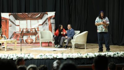 - Rektör Prof. Dr. Eyüp Debik:
- "Vaka' oyunuyla sahnelenen bu