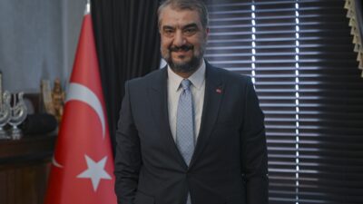 - Türk Dünyası Parlamenterler Vakfı Başkanı Abdullah Çalışkan:
- "Bu yarışmalardaki