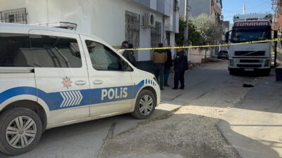 ADANA (AA) – Adana'nın merkez Seyhan ilçesinde bir kişi, sokakta