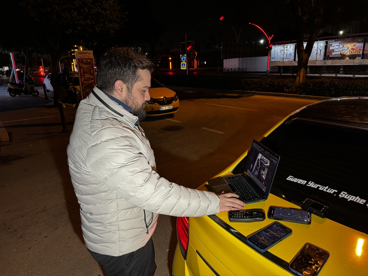 ADANA (AA) – Adana'da çeşitli meslek gruplarının gece çalışanları, Anadolu