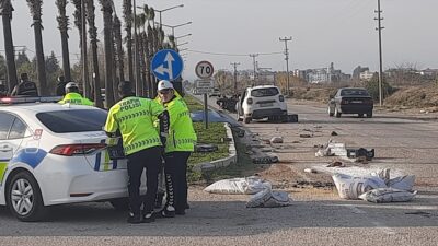 ADANA (AA) – Adana'nın Ceyhan ilçesinde SUV tipi araçla çarpışan