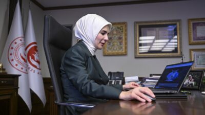 ANKARA (AA) – Aile ve Sosyal Hizmetler Bakanı Mahinur Özdemir